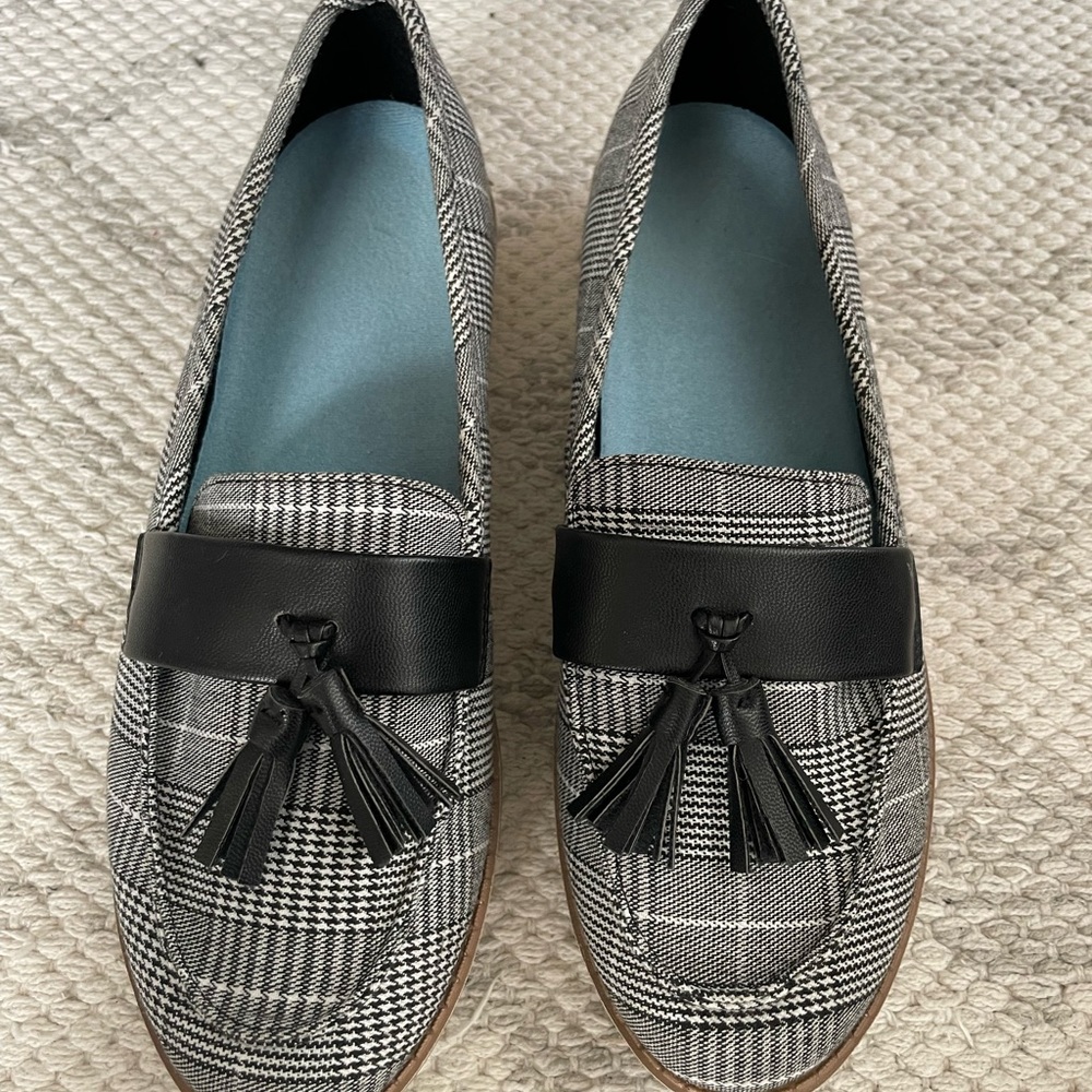 Black and White Loafers with Tassels.